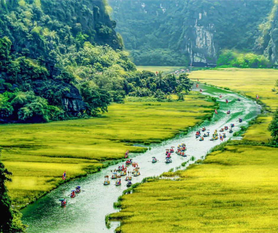 Hanoi to Ninh Binh private taxi