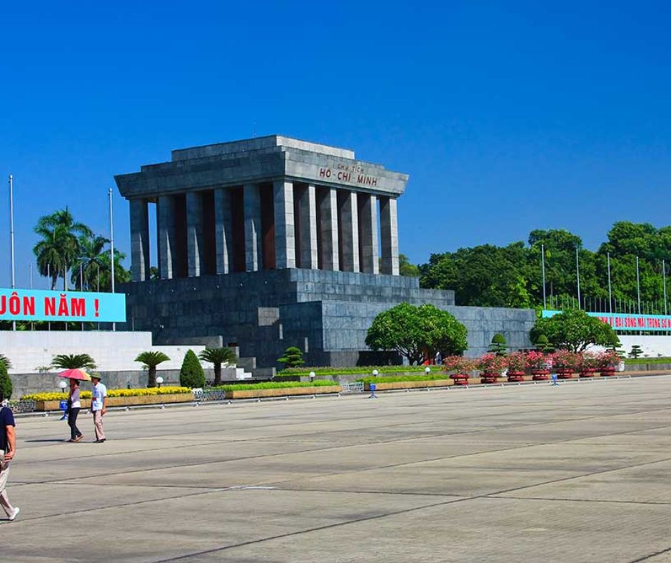 Ho Chi Minh Complex - Hanoi day city tour by private car