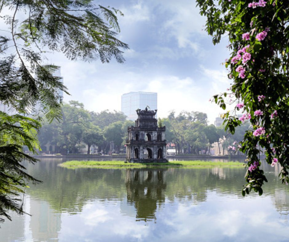 Ninh Binh to Hanoi private car transfer