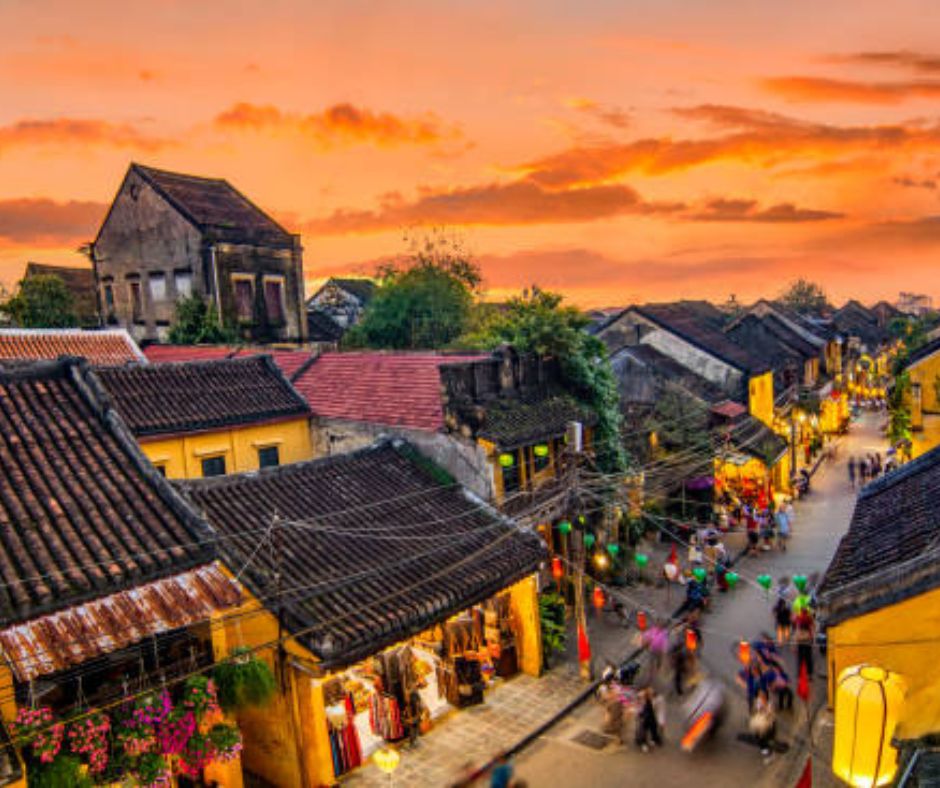 Chan May Port to Hoi An private taxi transfer