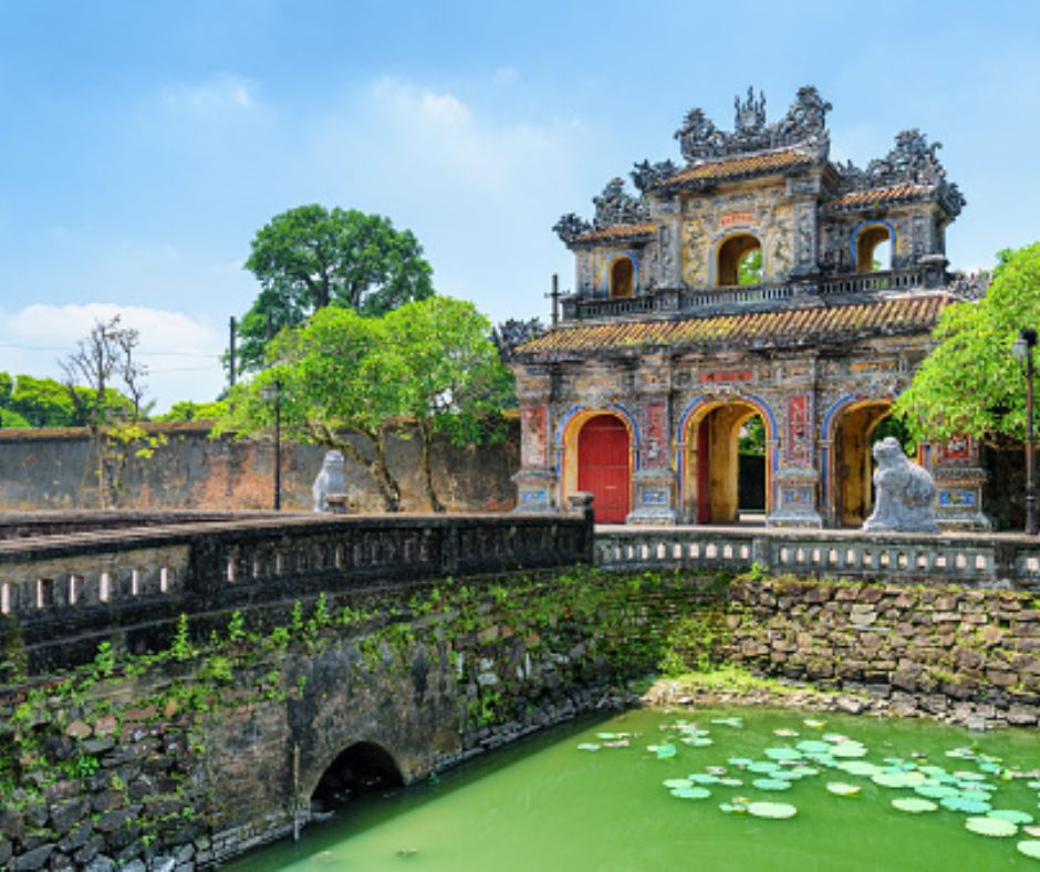 Da Nang to Hue by private car