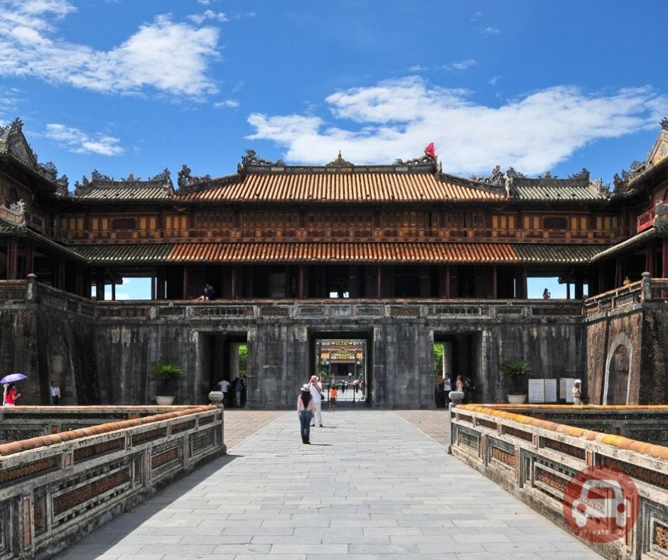 Hue city tour from Hoi An by private car