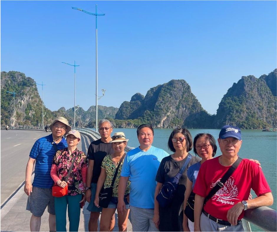 Halong-Bay-private-car-transportation